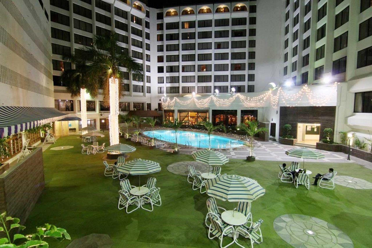 Regent Plaza Hotel Karachi Esterno foto
